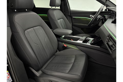 Audi e-tron 50 Quattro 313PK 71 kWh Pano LED ACC Sfeer Memory Camera Clima Leder Navi Virtual PDC 20"LMV