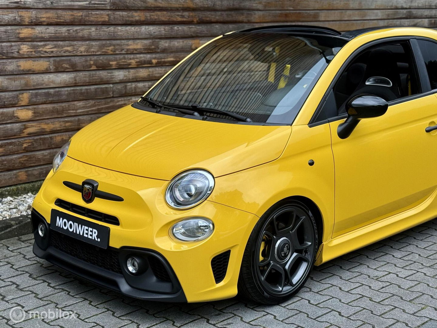 Abarth 595C 1.4 T | Cabrio | Monza | Handbak | Giallo Modena