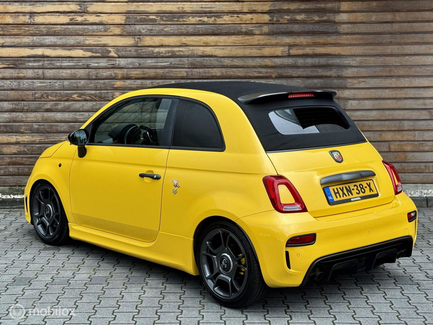 Abarth 595C 1.4 T | Cabrio | Monza | Handbak | Giallo Modena
