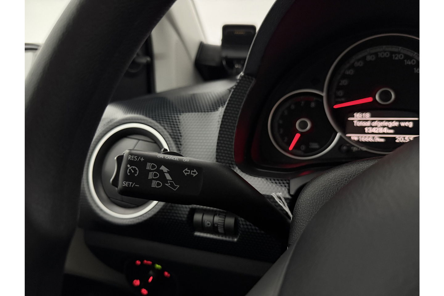 Volkswagen up! 1.0 Camera LED Airco Cruise Navigatie Parkeersensoren