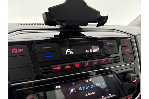 Volkswagen up! 1.0 Camera LED Airco Cruise Navigatie Parkeersensoren