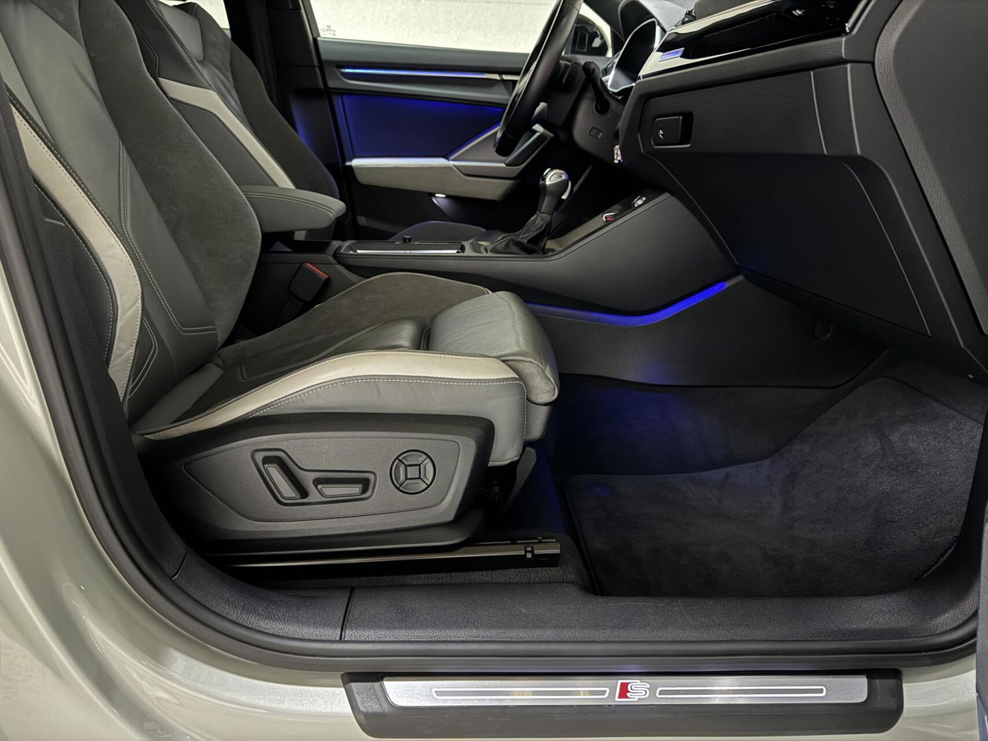 Audi Q3 Sportback 45 TFSI e Black Edition S-Line Pano B&O 360° Memory Leer