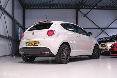 Alfa Romeo MiTo 0.9 TwinAir Racer | Navigatie | PDC | NL auto NAP | Cruisecontrol | Climatecontrol |