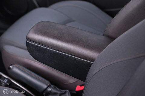 Alfa Romeo MiTo 0.9 TwinAir Racer | Navigatie | PDC | NL auto NAP | Cruisecontrol | Climatecontrol |