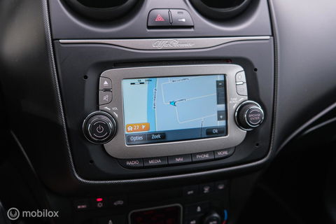 Alfa Romeo MiTo 0.9 TwinAir Racer | Navigatie | PDC | NL auto NAP | Cruisecontrol | Climatecontrol |
