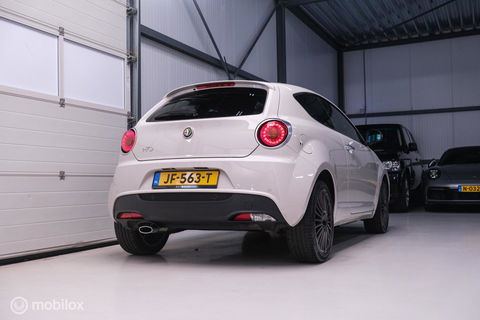 Alfa Romeo MiTo 0.9 TwinAir Racer | Navigatie | PDC | NL auto NAP | Cruisecontrol | Climatecontrol |