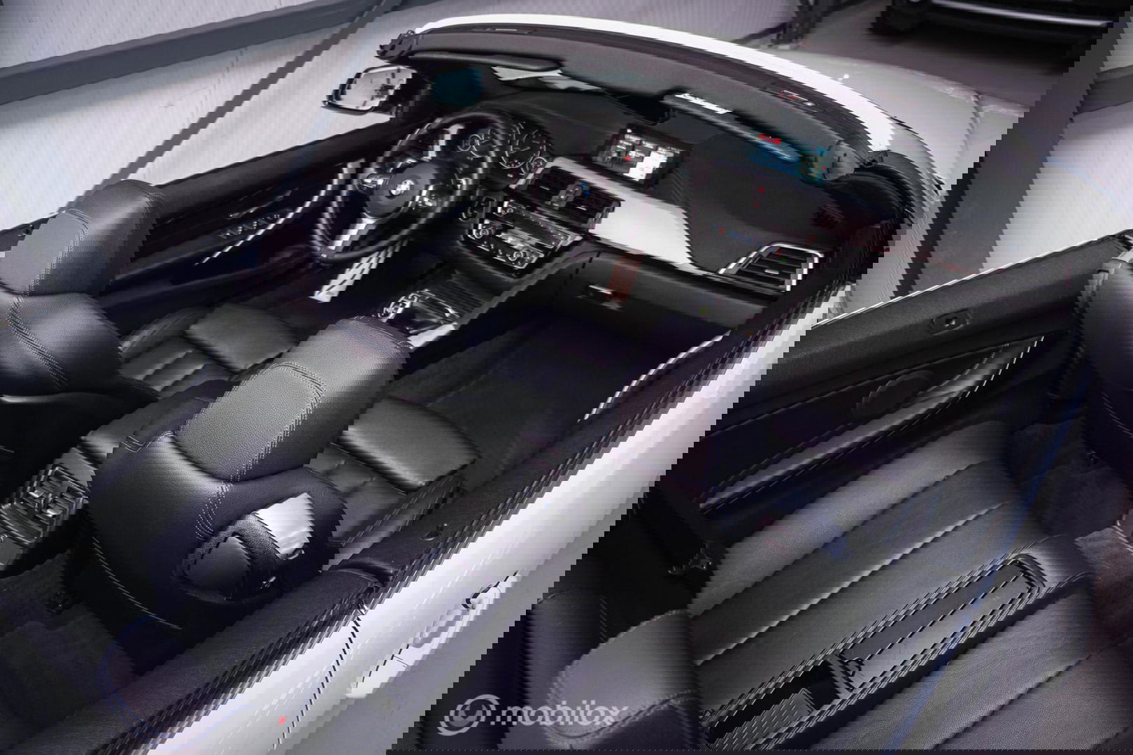 BMW 4 Serie Cabrio 430i High Executive 252 pk LCI | M sport | Flippers | LED | Navipro | Rijklaarprijs |