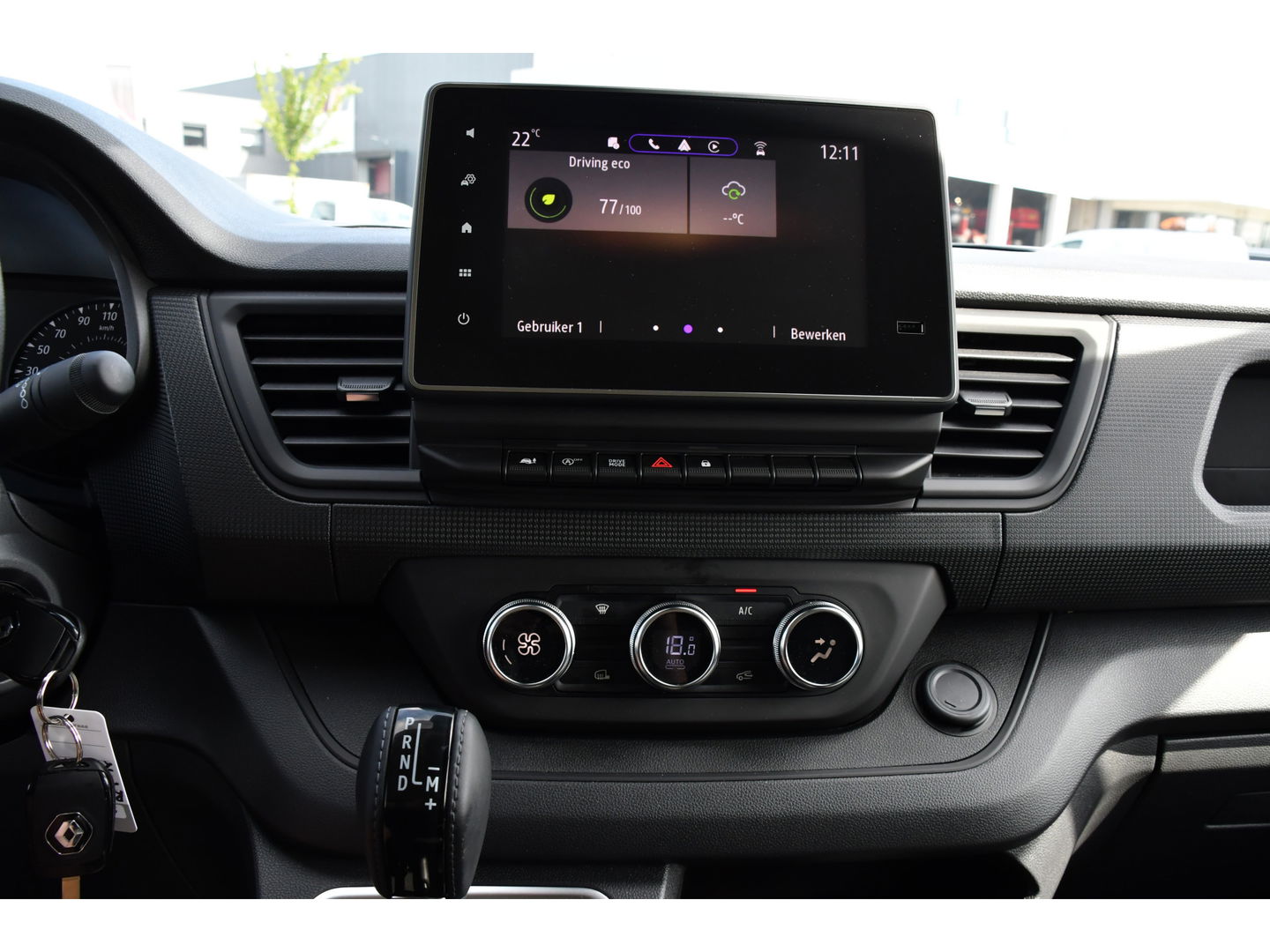 Renault Trafic 2.0 Blue dCi 170 L2H1 DC Black Edition Cruise, Carplay, 170pk, 2 x Schuifdeur, Multimedia, Automaat, Sensoren, Uniek!