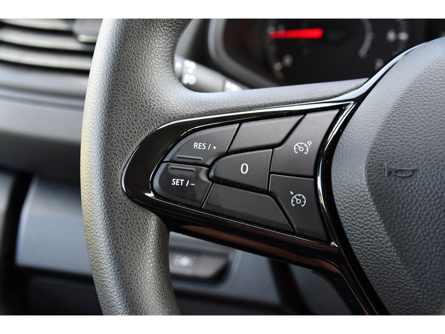 Renault Trafic 2.0 Blue dCi 170 L2H1 DC Black Edition Cruise, Carplay, 170pk, 2 x Schuifdeur, Multimedia, Automaat, Sensoren, Uniek!