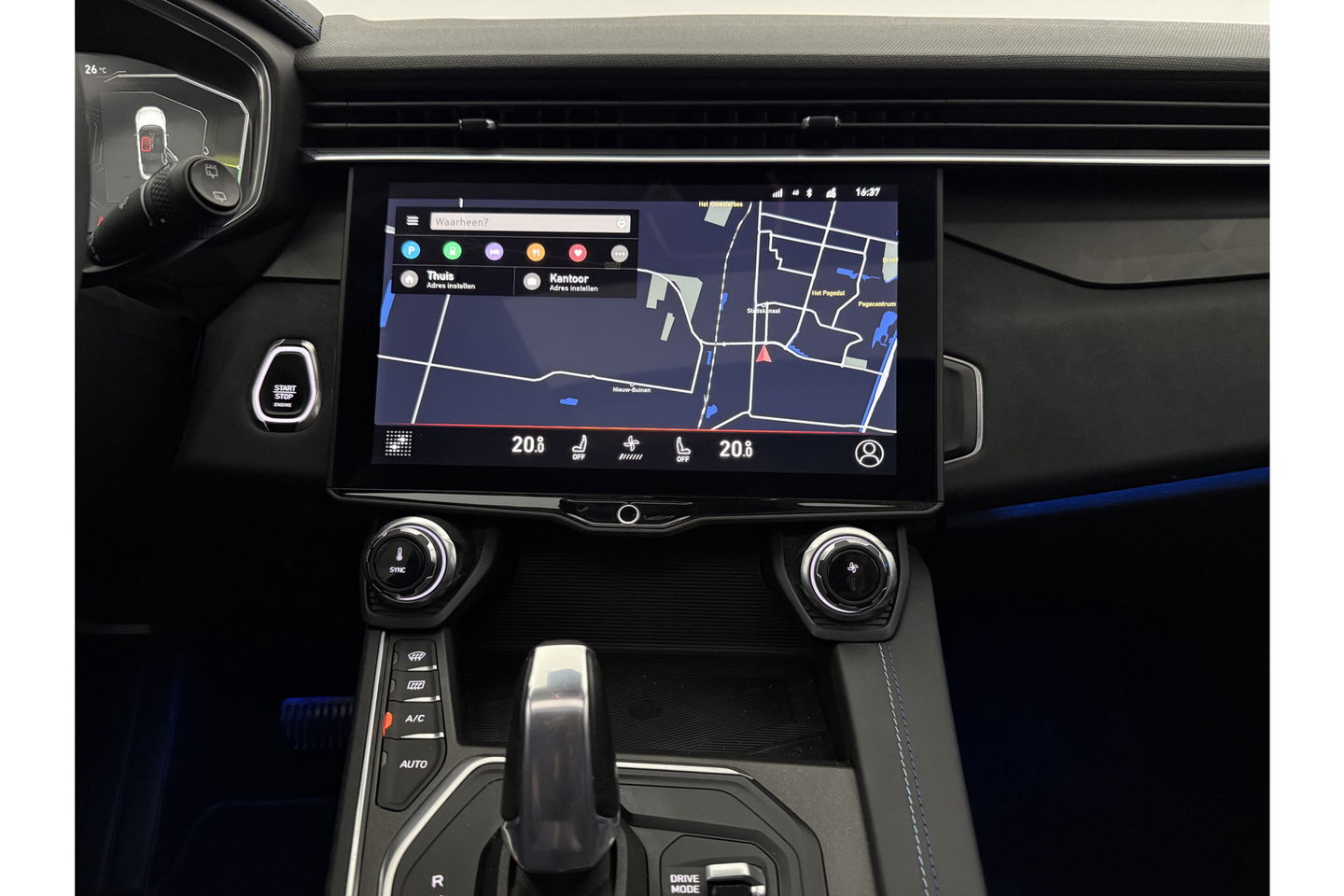Lynk Co 01 1.5 262PK Pano 360 Camera Sfeer Memory LED ACC Virtual Carplay Clima Navi PDC 20"LMV