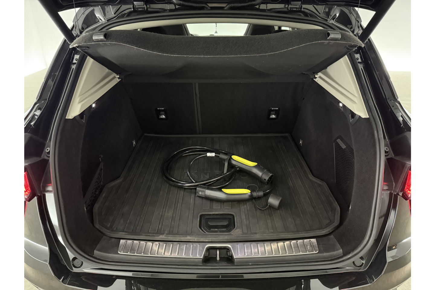 Lynk Co 01 1.5 262PK Pano 360 Camera Sfeer Memory LED ACC Virtual Carplay Clima Navi PDC 20"LMV