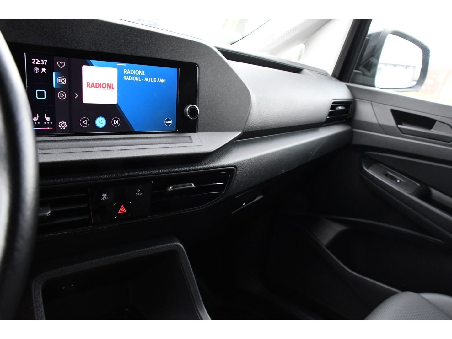 Volkswagen Caddy Cargo 2.0 TDI Exclusive Black Edition Adaptieve Cruise, Carplay, 2 x Schuifdeur, LED, Trekhaak, Leder, 122PK, Automaat, Uniek!