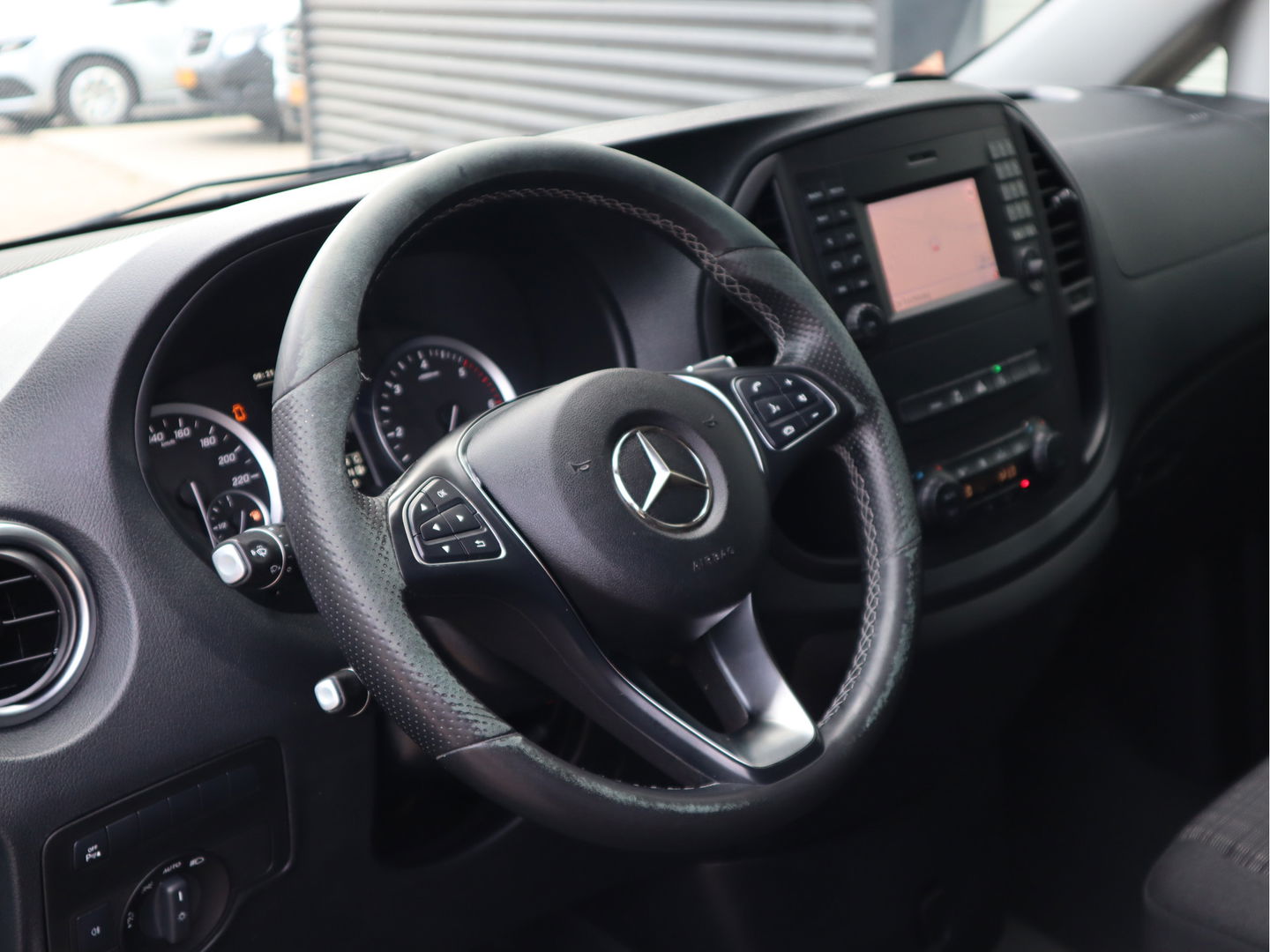 Mercedes-Benz Vito 119 CDI Euro 6 Automaat Lang L2 - Trekhaak - Cruise - Camera