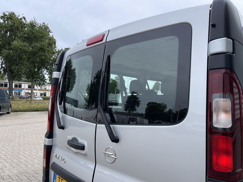 Opel Vivaro Combi 1.6 CDTI 125pk L2H1 BiTurbo ecoFLEX / 9 persoons / vaste prijs rijklaar € 21.950 incl btw bpm / euro 6 diesel / isofix / airco / cruise / navigatie / zilver metallic