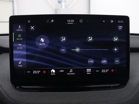Škoda Enyaq iV 60 | Camera | Carplay | Keyless | Half leder | Navigatie | Full LED | Climate control | Cruise control | Parkeerhulp | Getint glas