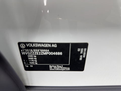 Volkswagen ID.4 First 77 kWh [ 3-Fase ] (INCL-BTW) *HEAT-PUMP | LEATHER-MICROFIBRE | FULL-LED | HEATED-COMFORTSEATS | DIGI-COCKPIT | AMBIENT-LIGHT | NAVI-FULLMAP | ECC | PDC | TOWBAR | PRIVACY-GLASS | CRUISE | CAMERA | CARPLAY | 20