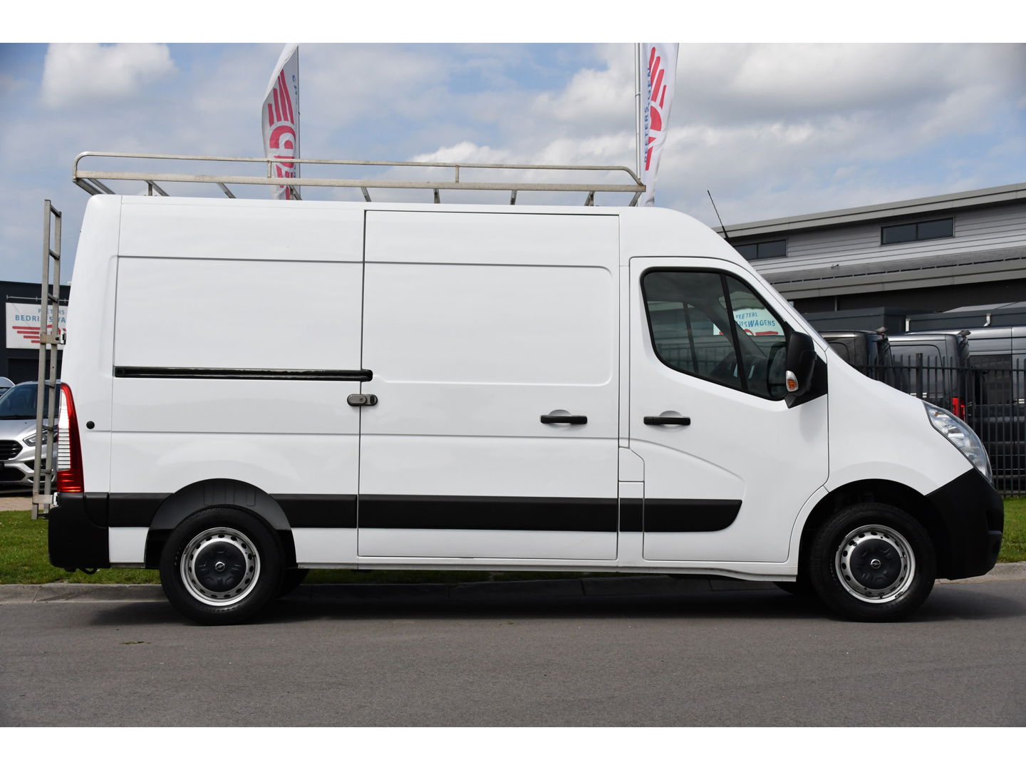 Opel Movano 2.3 CDTI BiTurbo L2H2 Start/Stop Cruise, Sensoren, Multimedia, 170PK, Trekhaak, Imperiaal, Betimmering, Uniek!