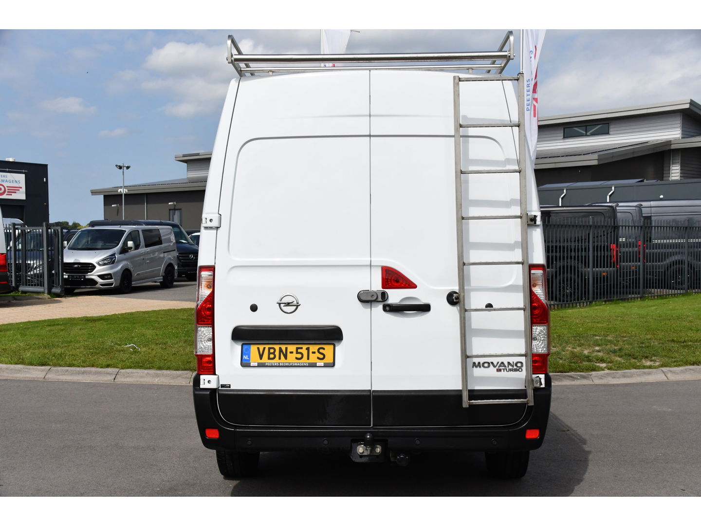 Opel Movano 2.3 CDTI BiTurbo L2H2 Start/Stop Cruise, Sensoren, Multimedia, 170PK, Trekhaak, Imperiaal, Betimmering, Uniek!