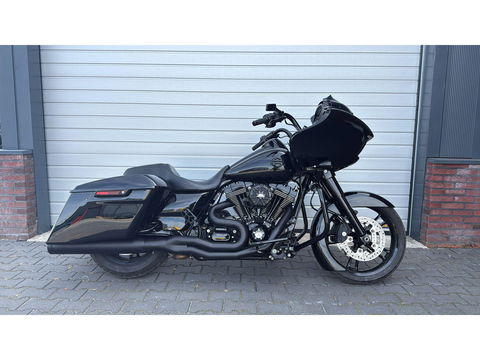 Harley Davidson 103 FLTRXS Road Glide Roadglide Black Out