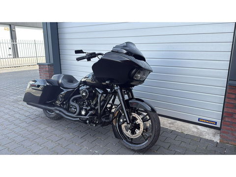Harley Davidson 103 FLTRXS Road Glide Roadglide Black Out