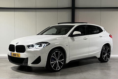 BMW X2 sDrive20i M-sport 178PK Pano Trekhaak Sfeer Head-up