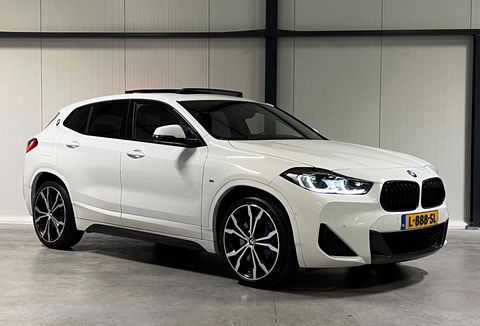 BMW X2 sDrive20i M-sport 178PK Pano Trekhaak Sfeer Head-up