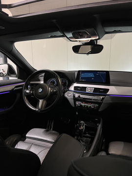 BMW X2 sDrive20i M-sport 178PK Pano Trekhaak Sfeer Head-up