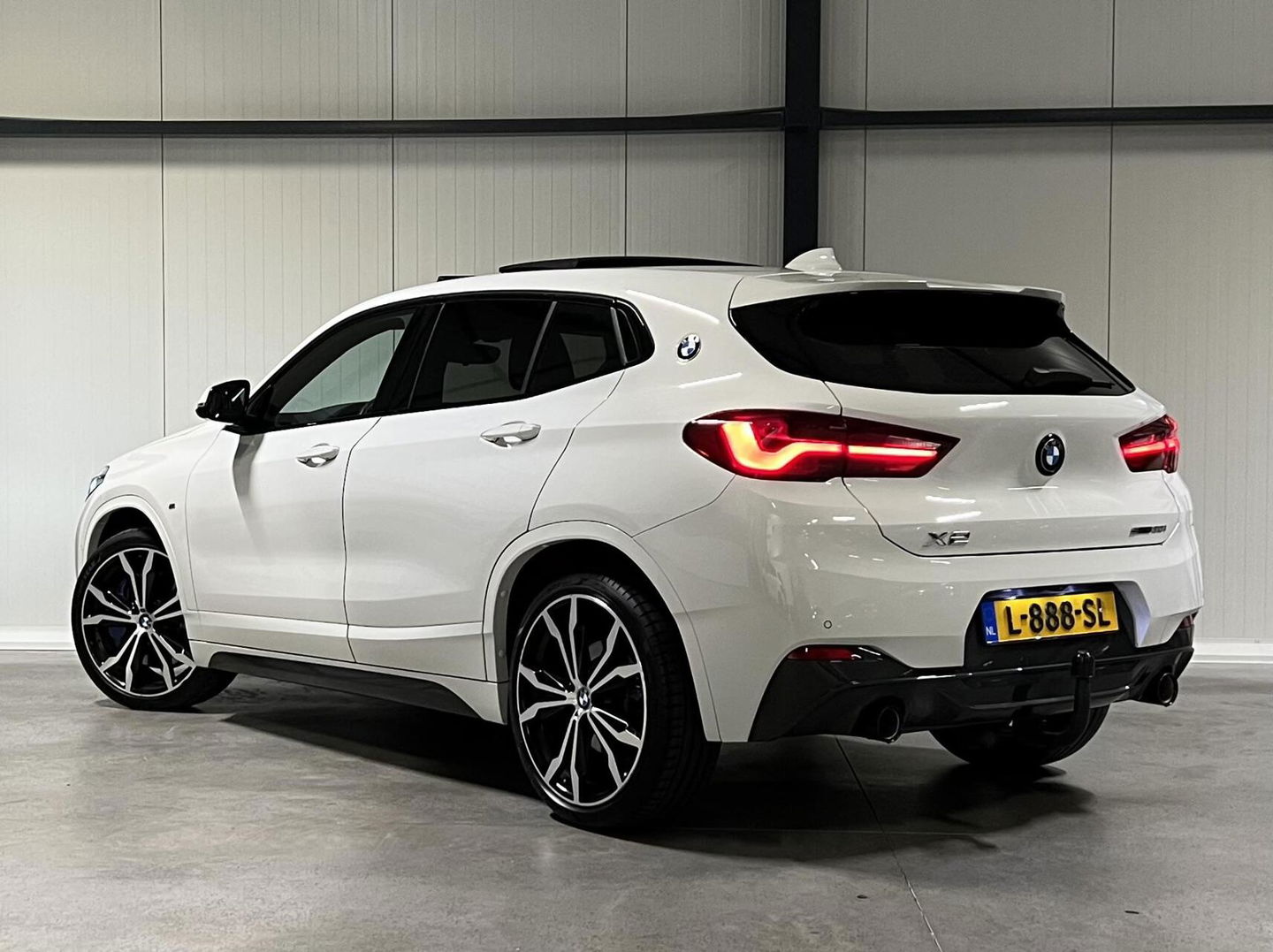 BMW X2 sDrive20i M-sport 178PK Pano Trekhaak Sfeer Head-up