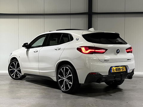 BMW X2 sDrive20i M-sport 178PK Pano Trekhaak Sfeer Head-up