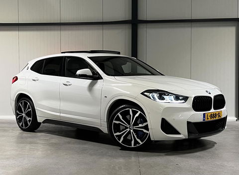 BMW X2 sDrive20i M-sport 178PK Pano Trekhaak Sfeer Head-up
