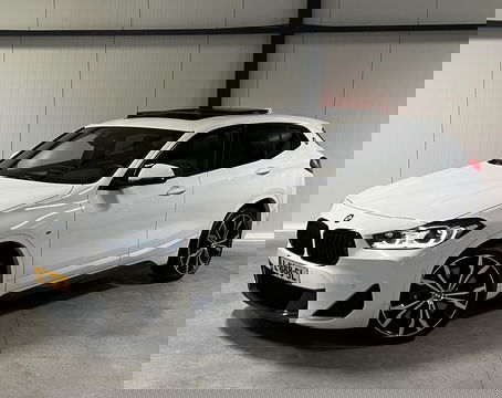 BMW X2 sDrive20i M-sport 178PK Pano Trekhaak Sfeer Head-up