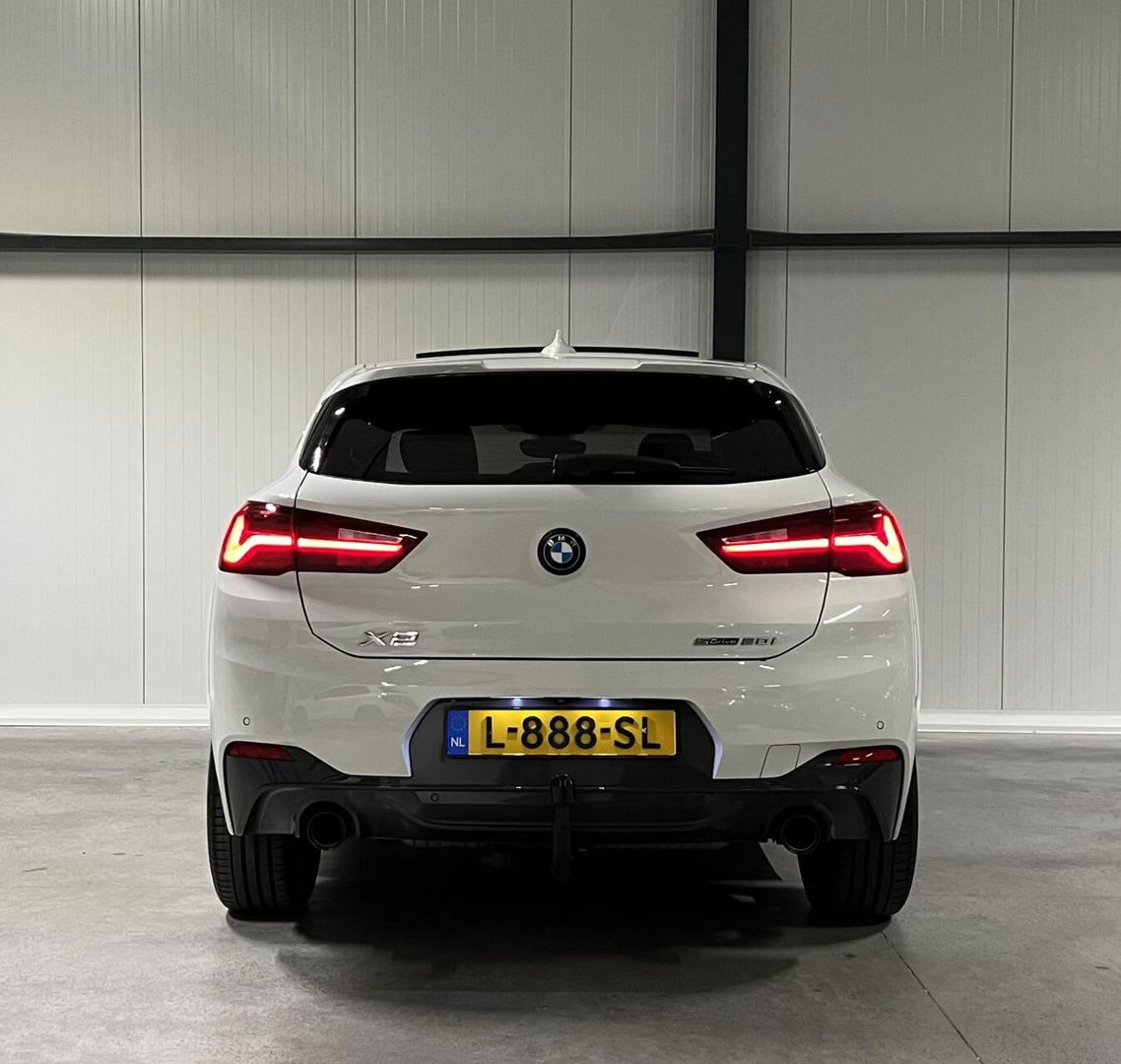 BMW X2 sDrive20i M-sport 178PK Pano Trekhaak Sfeer Head-up