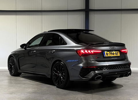 Audi RS3 2.5 TFSI RS3 Limousine Akrapovic Pano B&O Org. NL