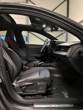 Audi RS3 2.5 TFSI RS3 Limousine Akrapovic Pano B&O Org. NL