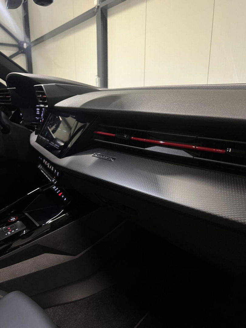 Audi RS3 2.5 TFSI RS3 Limousine Akrapovic Pano B&O Org. NL