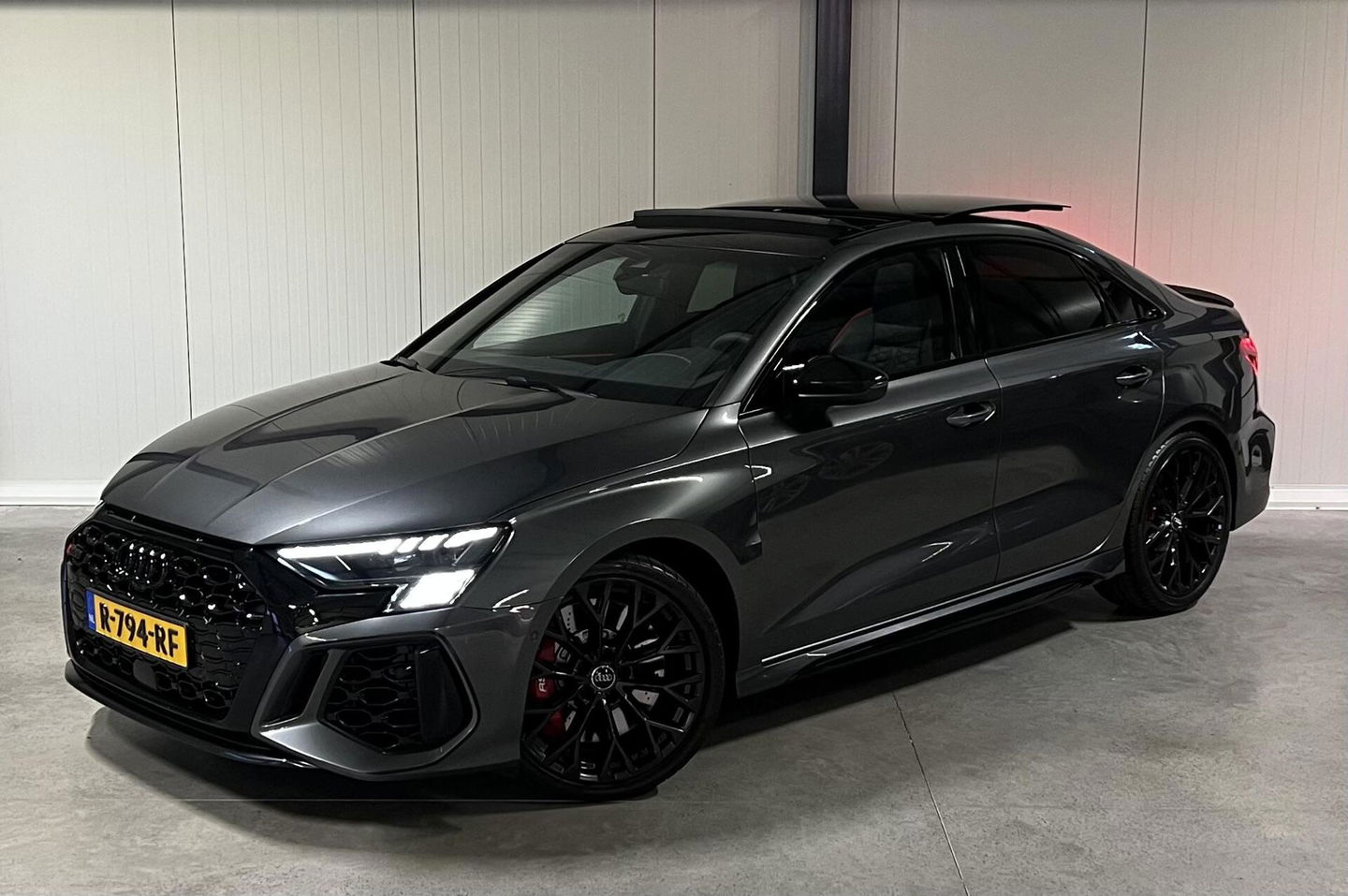 Audi RS3 2.5 TFSI RS3 Limousine Akrapovic Pano B&O Org. NL