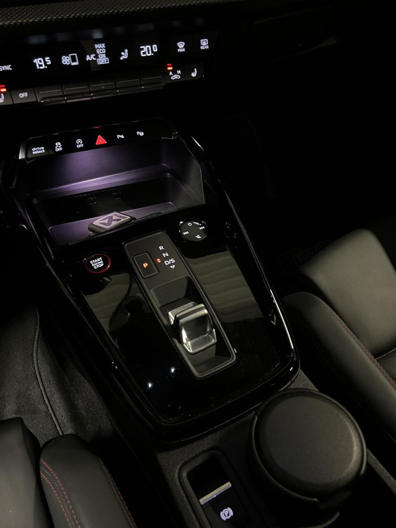 Audi RS3 2.5 TFSI RS3 Limousine Akrapovic Pano B&O Org. NL