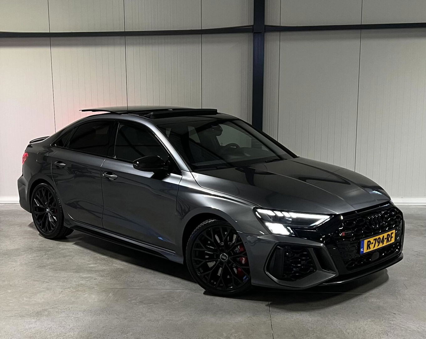 Audi RS3 2.5 TFSI RS3 Limousine Akrapovic Pano B&O Org. NL