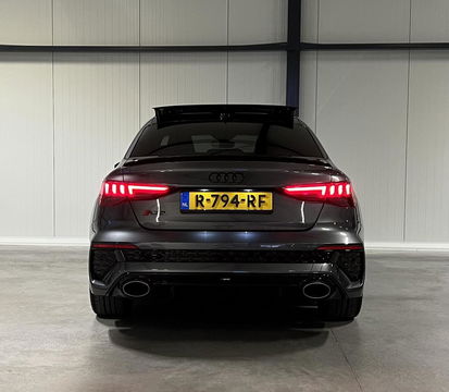 Audi RS3 2.5 TFSI RS3 Limousine Akrapovic Pano B&O Org. NL