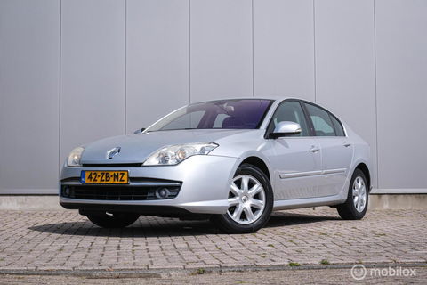 Renault Laguna 2.0 16V Dynamique | Dealer onderhouden | Lage km stand | Navigatie | Zeer nette auto | Clima |