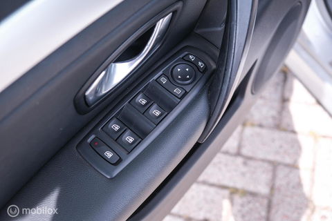 Renault Laguna 2.0 16V Dynamique | Dealer onderhouden | Lage km stand | Navigatie | Zeer nette auto | Clima |