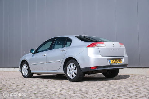 Renault Laguna 2.0 16V Dynamique | Dealer onderhouden | Lage km stand | Navigatie | Zeer nette auto | Clima |