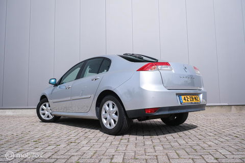 Renault Laguna 2.0 16V Dynamique | Dealer onderhouden | Lage km stand | Navigatie | Zeer nette auto | Clima |
