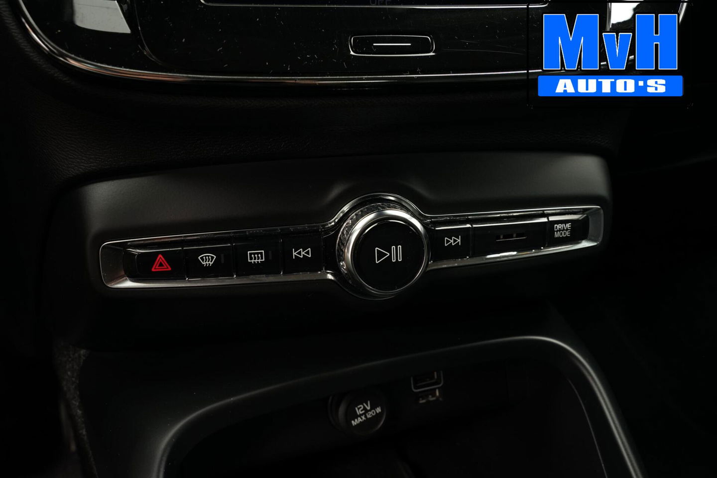 Volvo XC40 2.0 D3 Momentum|LEER|TREKH|CAMERA|STOEL/STUUR.VERW