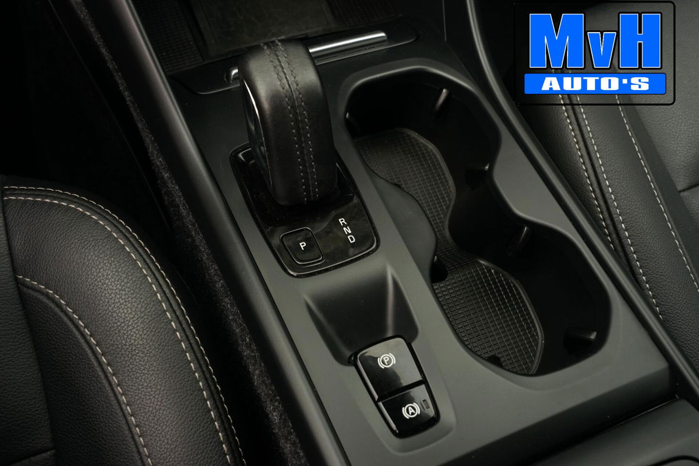 Volvo XC40 2.0 D3 Momentum|LEER|TREKH|CAMERA|STOEL/STUUR.VERW