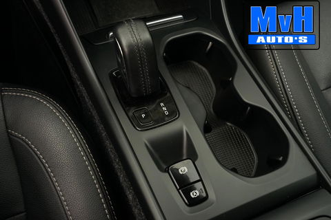 Volvo XC40 2.0 D3 Momentum|LEER|TREKH|CAMERA|STOEL/STUUR.VERW