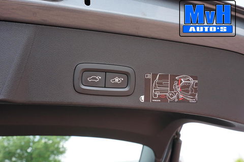 Volvo XC40 2.0 D3 Momentum|LEER|TREKH|CAMERA|STOEL/STUUR.VERW