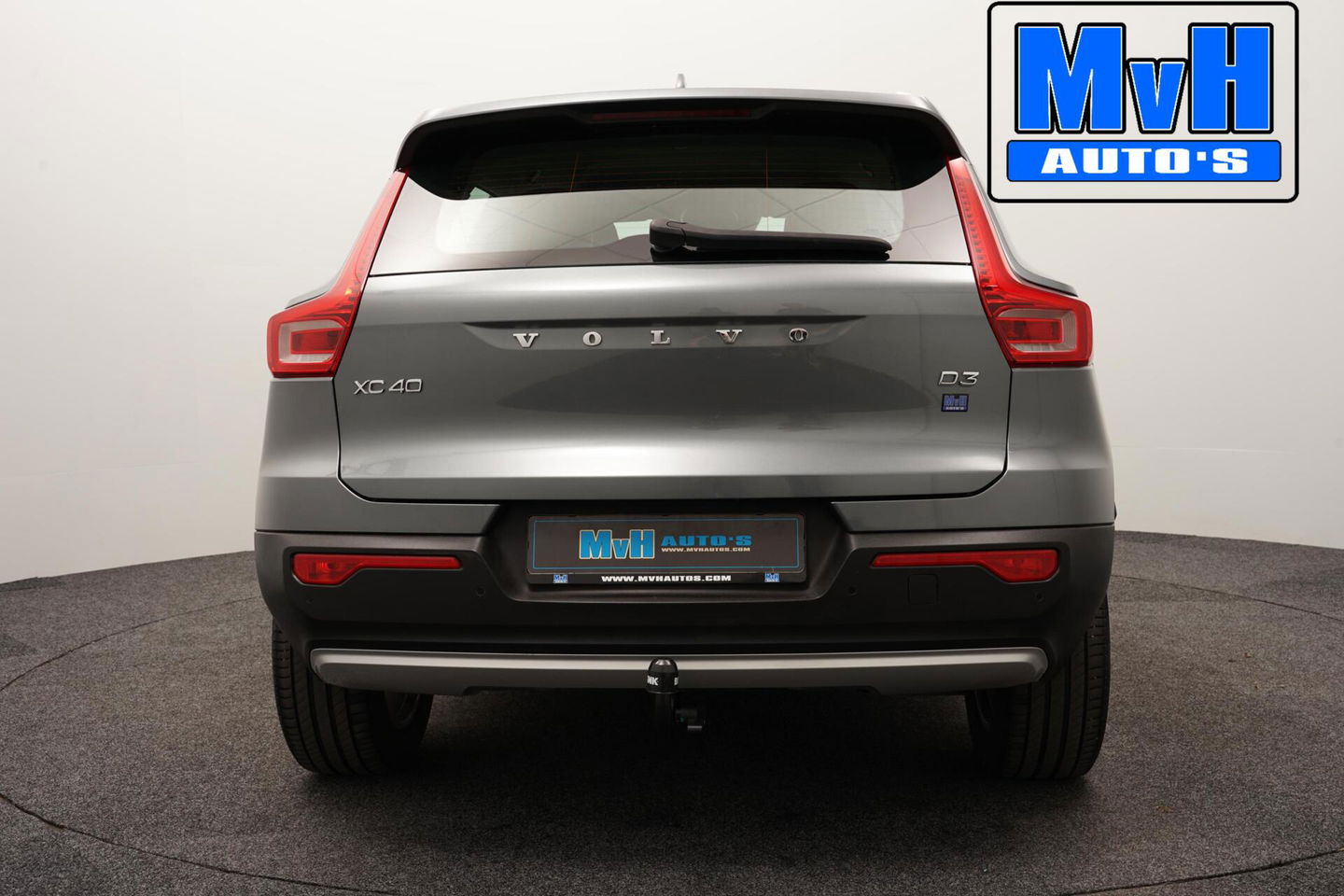 Volvo XC40 2.0 D3 Momentum|LEER|TREKH|CAMERA|STOEL/STUUR.VERW
