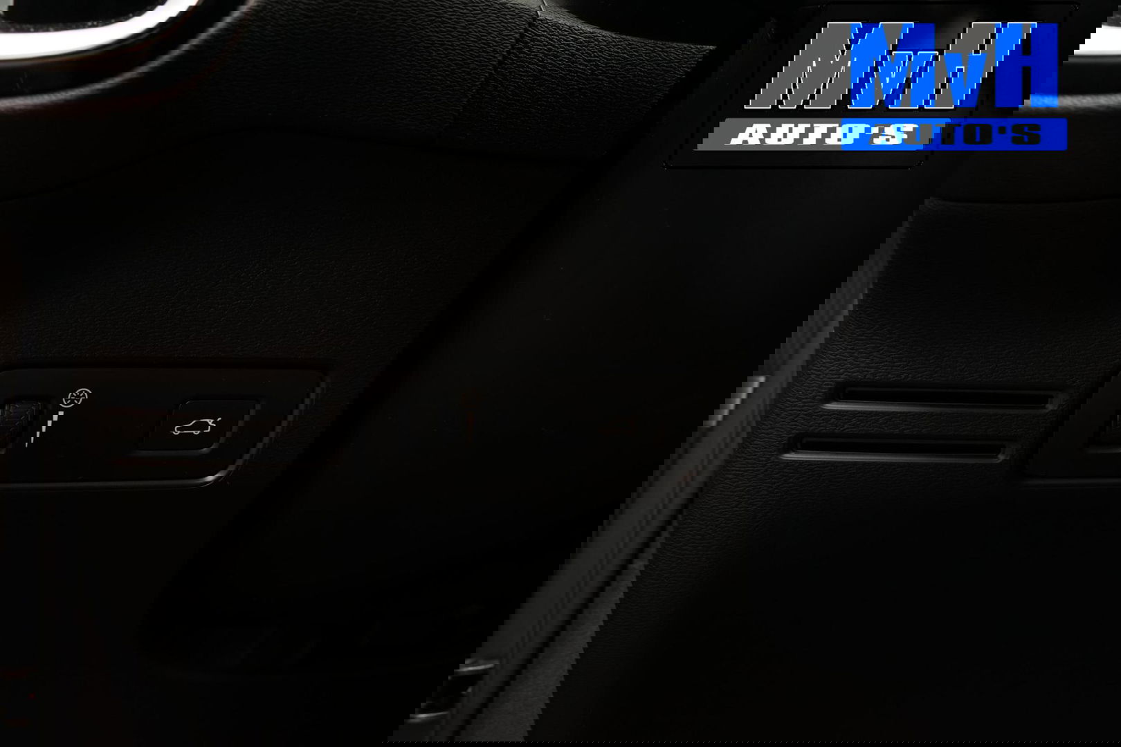 Volvo XC40 2.0 D3 Momentum|LEER|TREKH|CAMERA|STOEL/STUUR.VERW