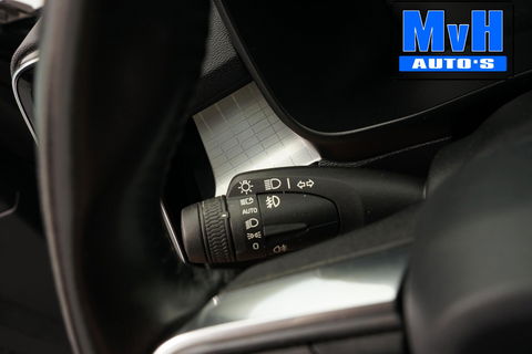 Volvo XC40 2.0 D3 Momentum|LEER|TREKH|CAMERA|STOEL/STUUR.VERW